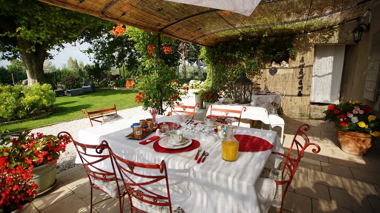 Mas De L'Air - Maison De Charme Bed & Breakfast Noves Luaran gambar